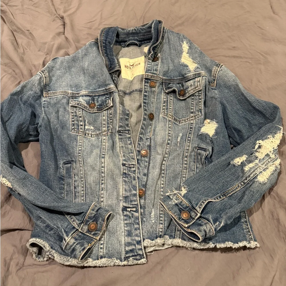 Hollister Distressed Denim jacket - Picture 1 of 4